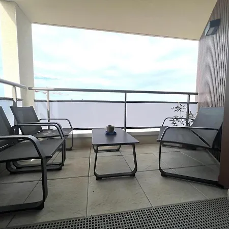 Brand New, Fully Equipped, Comfortable Lägenhet Giberville