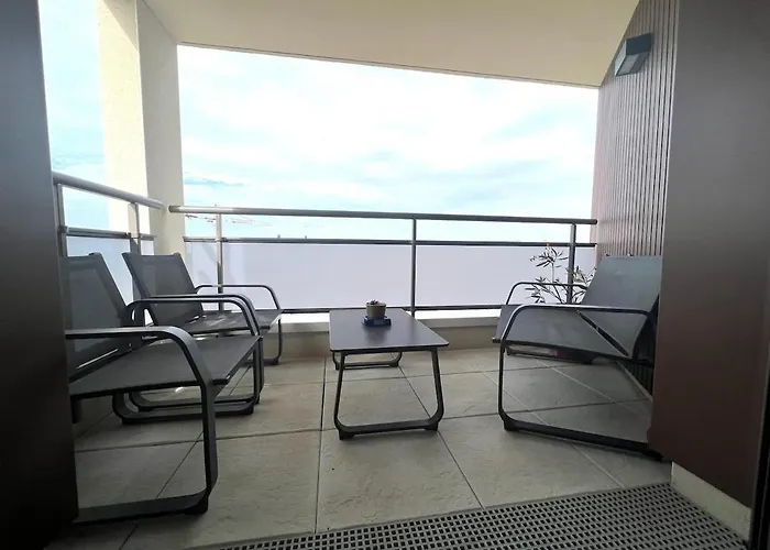 Brand New, Fully Equipped, Comfortable Apartament Giberville